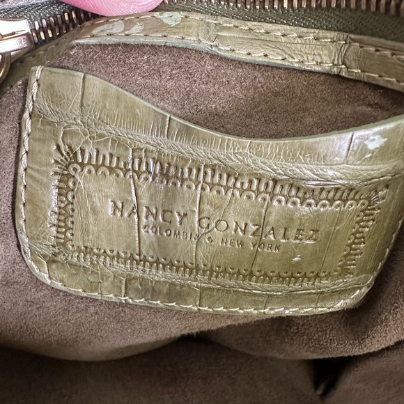 Authentic Nancy Gonzalez Cream Green Crocodile Handbag - Picture 6 of 13